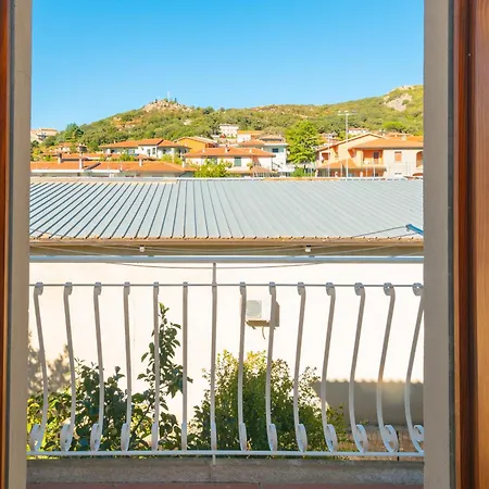 La Casa In Gallura Primo Piano Apartmán *