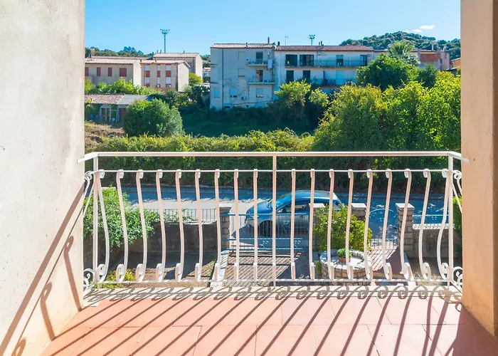 La Casa In Gallura Primo Piano Apartment